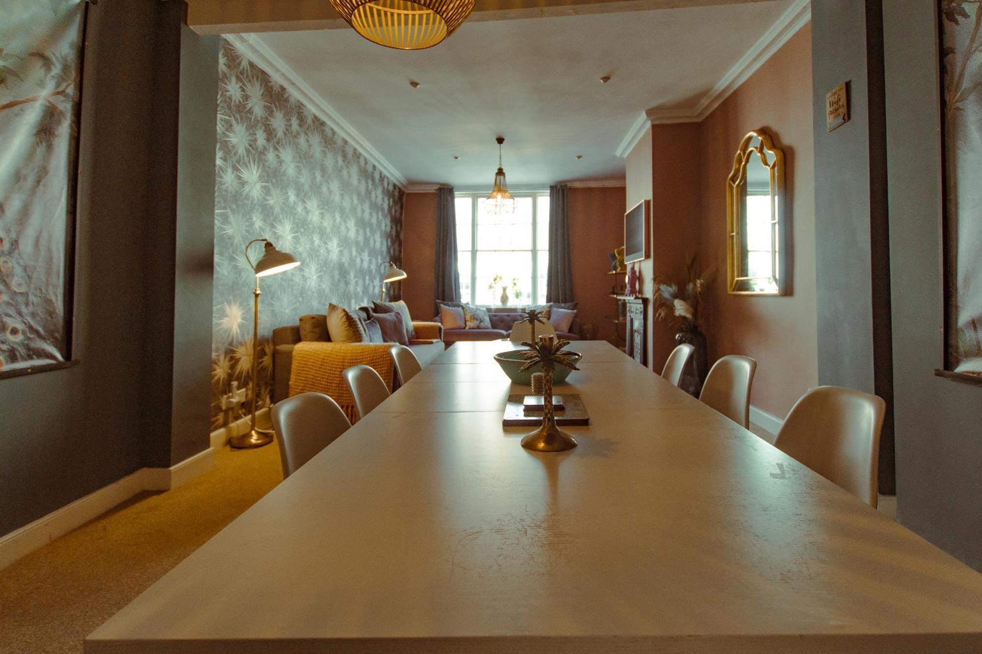Built 1804 Caldecott Town House On The Rows By Rework Accommodation Chester Eksteriør bilde